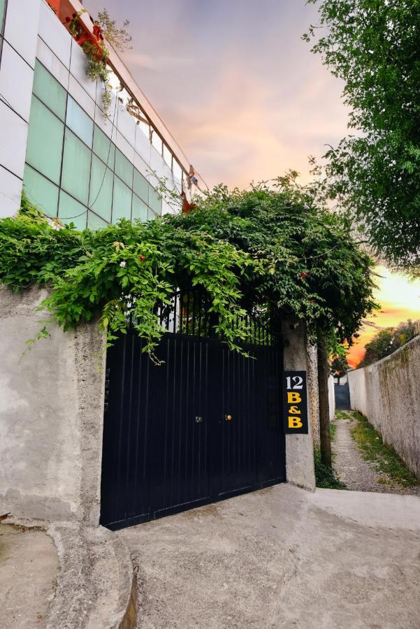 12 B&B Shkoder Exterior photo