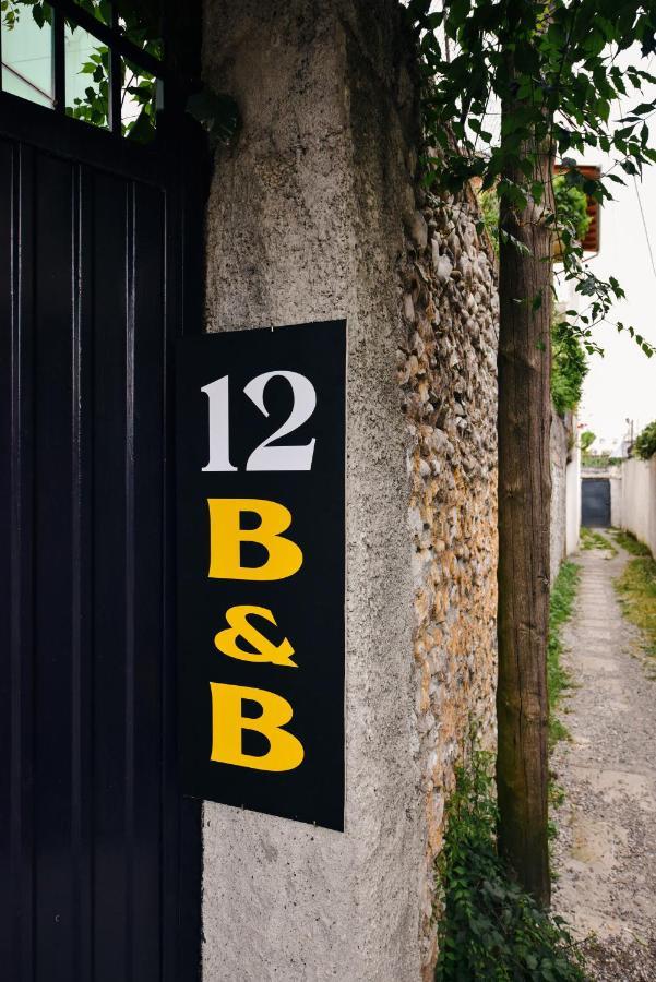 12 B&B Shkoder Exterior photo